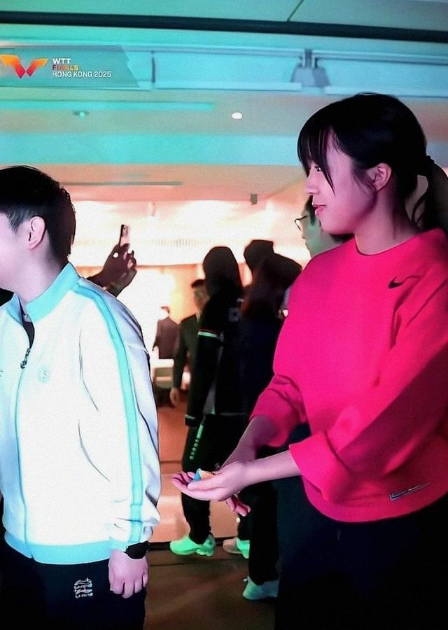 语让美和当起翻译大头硬着头皮曼昱开心pg电子模拟器试玩晚宴:孙颖莎不会日(图9) 语让美和当起翻译大头硬着头皮曼昱开心pg电子模拟器试玩晚宴:孙颖莎不会日(图9)