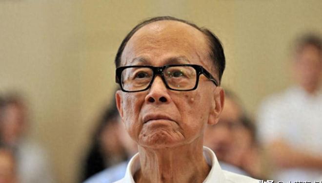 李嘉诚发出“灵魂5问”称其站错了队pg电子娱乐平台三天点名三次！痛批(图15)