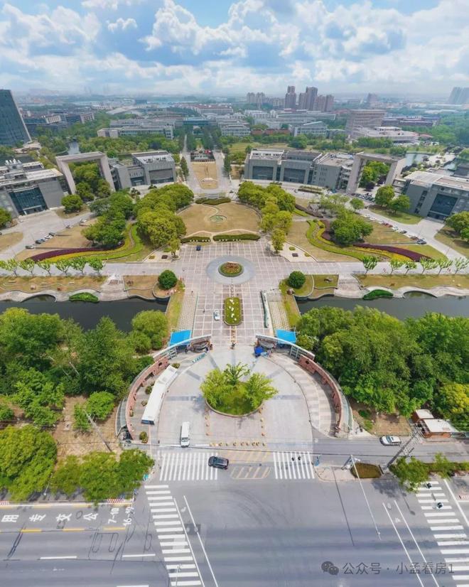 嘉上府售楼处电话:项目地址@最新房价pg电子试玩入口甄选好房@上海嘉定深(图3) 嘉上府售楼处电话:项目地址@最新房价pg电子试玩入口甄选好房@上海嘉定深(图3)